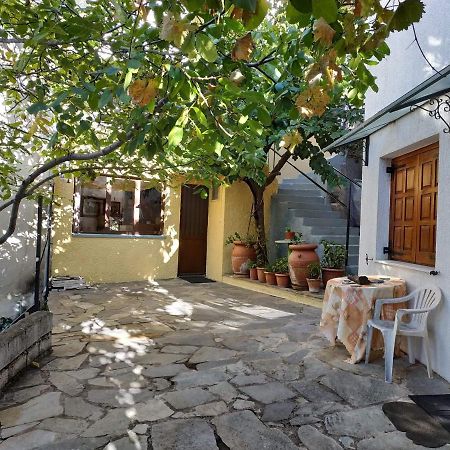 Piso Alonia Hotel Aráhova Kültér fotó