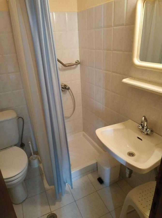 Piso Alonia Hotel Aráhova Kültér fotó
